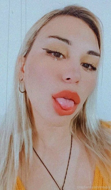 mtutsy erwachsene nackte foto