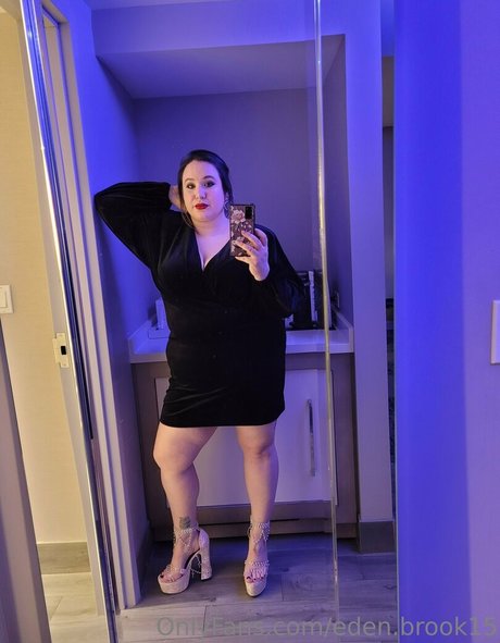 eden brook15 pornostar akt bild