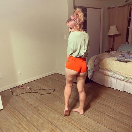 Bonnie Grace model nackte archiv