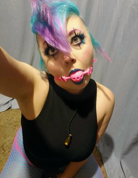 momo18496 nackt exklusive galerien