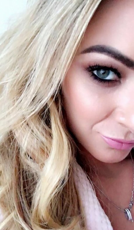 destinyeastwest perfekte nackte galerie