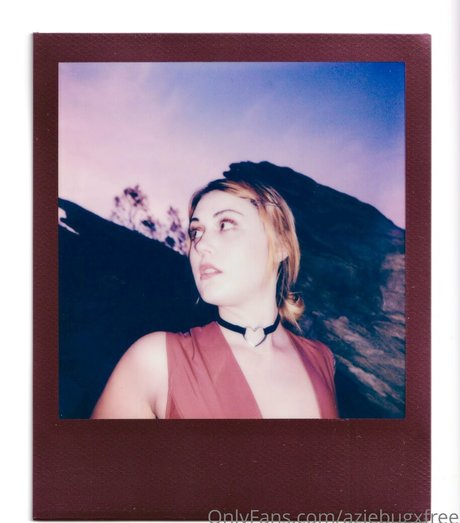 aziebugxfree model xxx foto