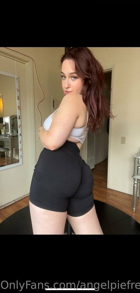 angelpiefree model kunst galerie