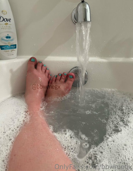 bbwmegx nackt kunst bilder