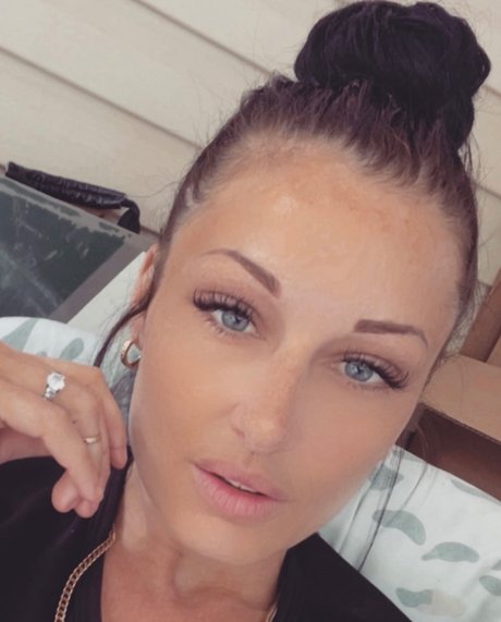 MilaydieDollz erotische pornographische bild