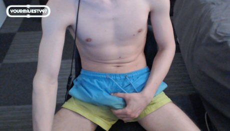 YourMajesty97 top erotische bilder