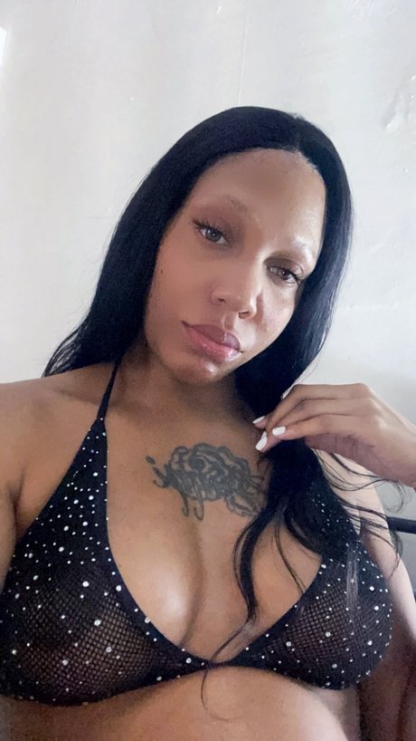 Realcashbunni_ pornostar heiße foto