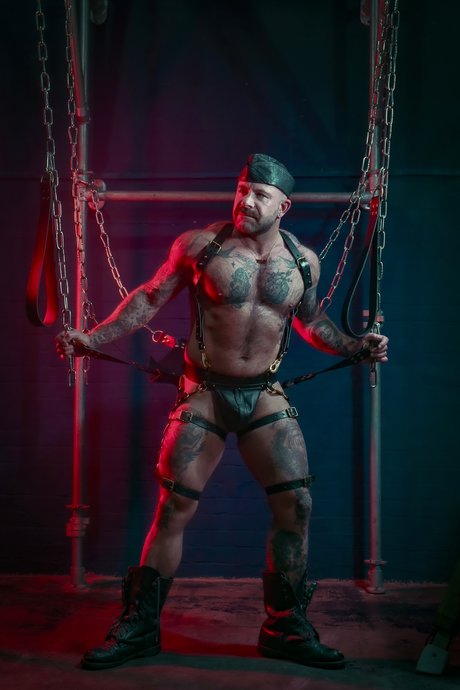 Dickie James erwachsene exklusive foto