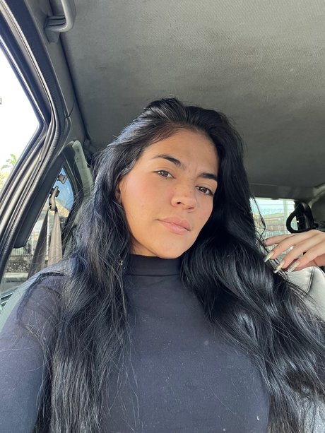 Cinthia Catherine top kostenlose bilder