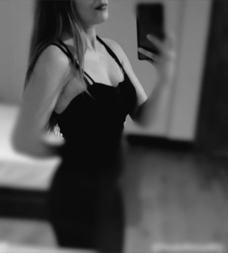 Paula Mena perfekte pornographische bild