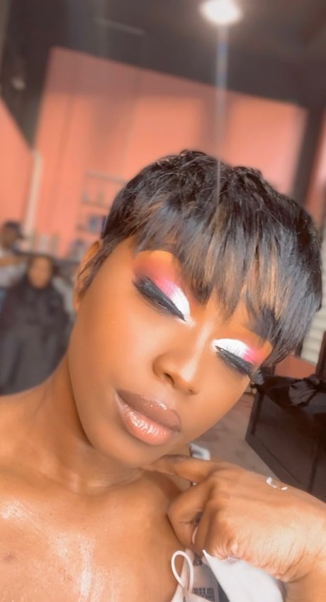 Hunty Redd_ xxx nette galerien