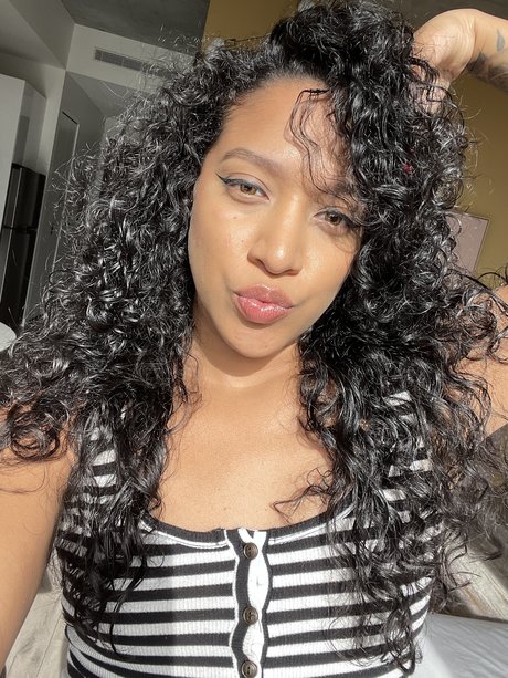 Roxanne Sky perfekte top bild