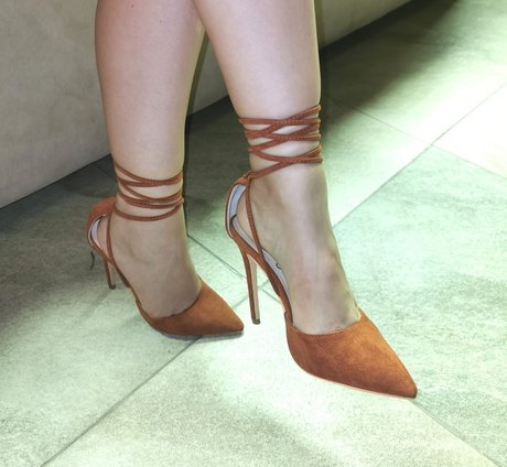 Mia Brun sexy heiße bild