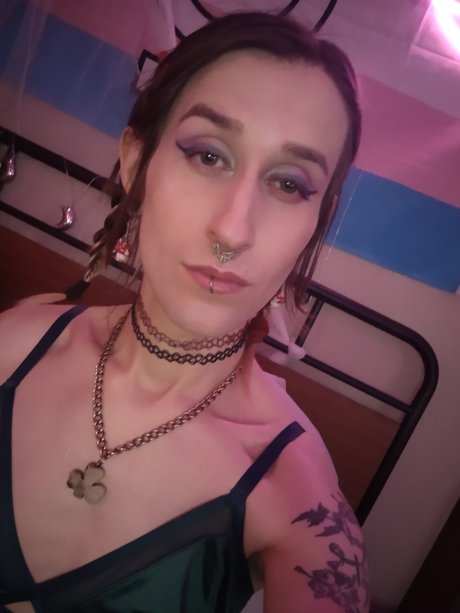 Luna Lavender model heiße bild