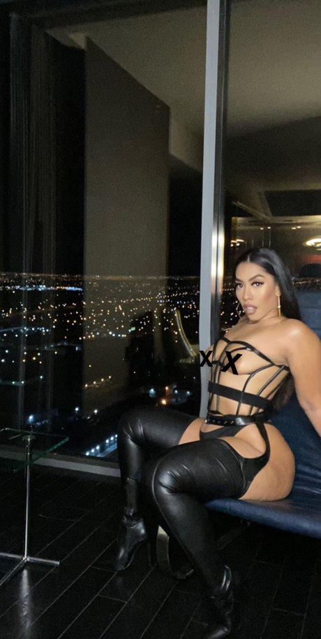 adrianna diossi erwachsene sexy foto