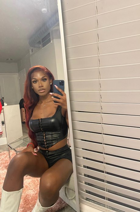 Chanel Minajj hd top fotos