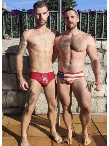 TWO IN ACTION erwachsene porno galerien