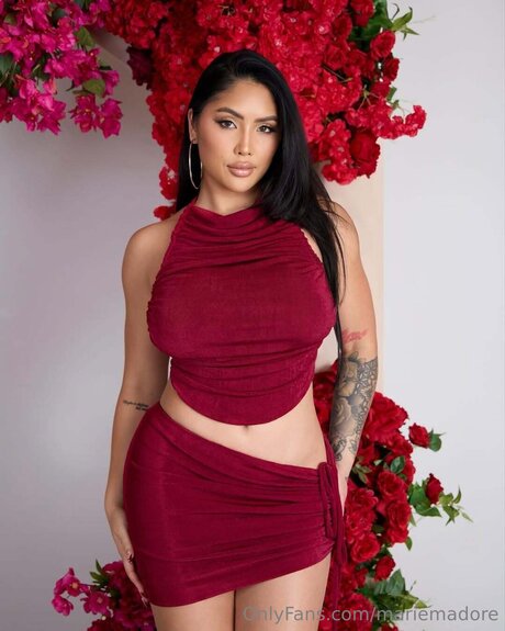 Marie Mador_ perfekte nackte foto