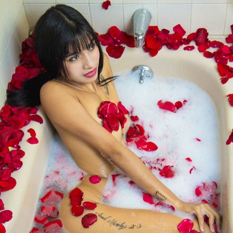 Samantha Puentes hübsche hd foto