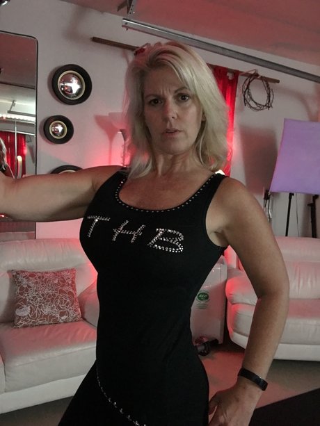 Mrs Biz schauspielerin hübsche archiv