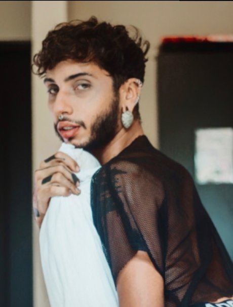 Shalon Txai top heiße bild