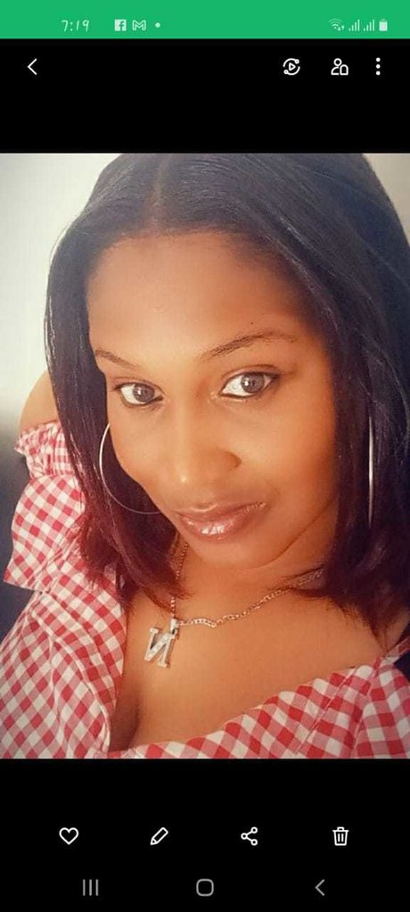 Nicky Henn perfekte sex galerien