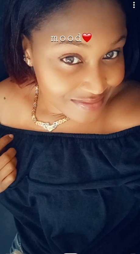 Nicky Henn pornostar xxx bild