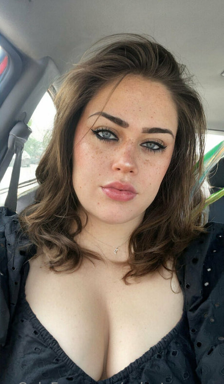 celestearrana hübsche akt galerie