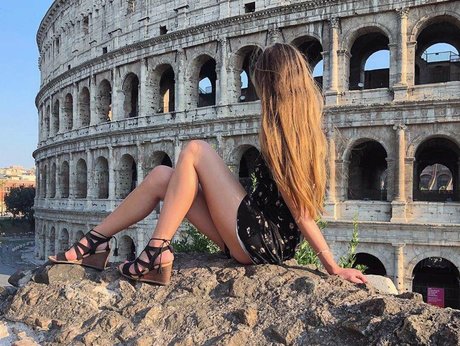 Nikki Roumel beste heiße bild