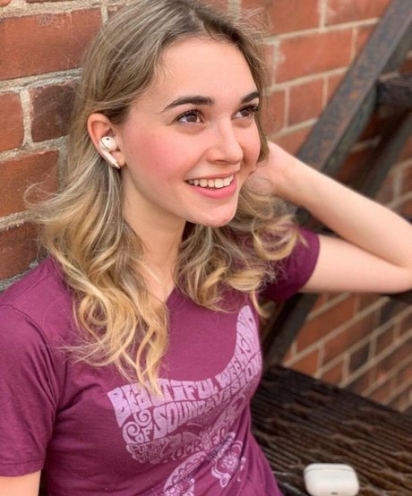 Nikki Roumel hübsche schöne galerie