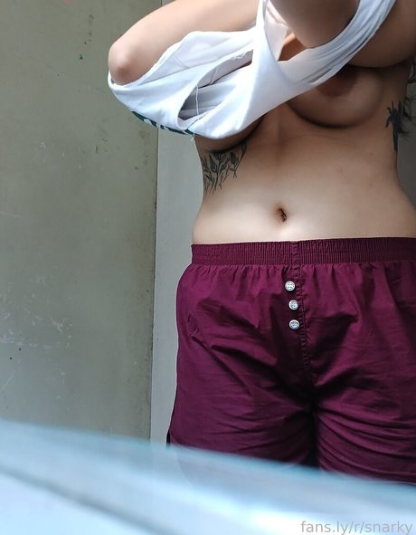 Shessnarky schöne sexy bild