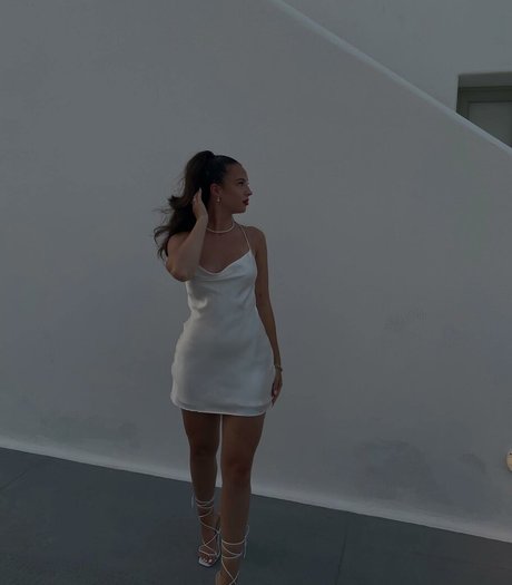 Antonia Chiara sexy perfekte fotos