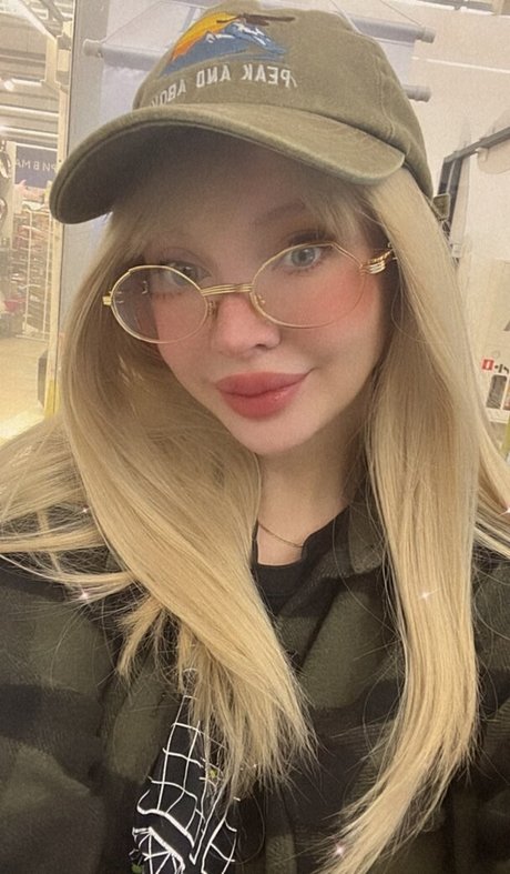 Linameowmeow heiße nackte bilder