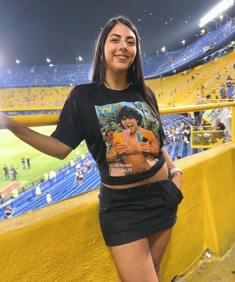 Valentina Kavata perfekte schöne bilder