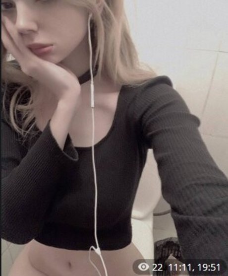 M uselessbeauty top sex archiv