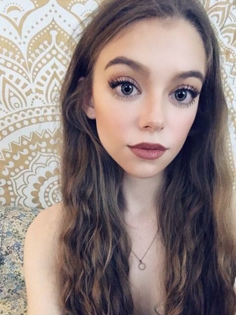 Rose Castella freie nacktheit bild