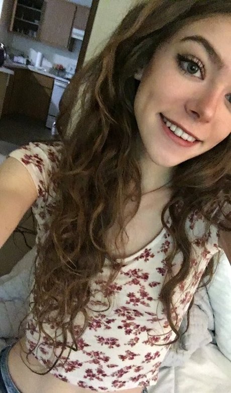 Rose Castella nackt foto