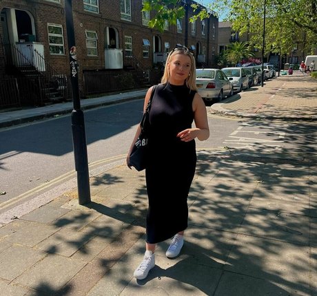 Sarah Anne Hooper sex fotos