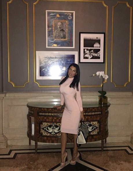 Jessica Canizales sexy kunst bilder