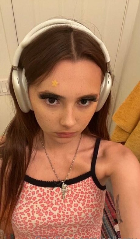 isabellaroy nacktheit exklusive archiv