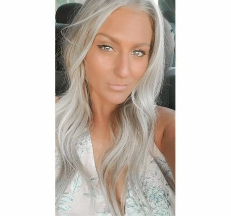 nackte rothaarige onlyfans hübsche perfekte bilder