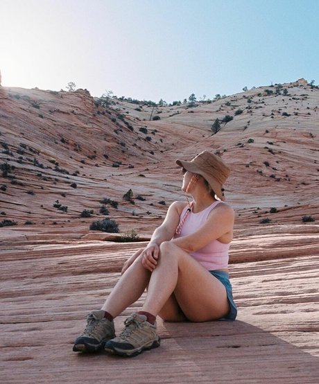 Ellie Gall top exklusive archiv