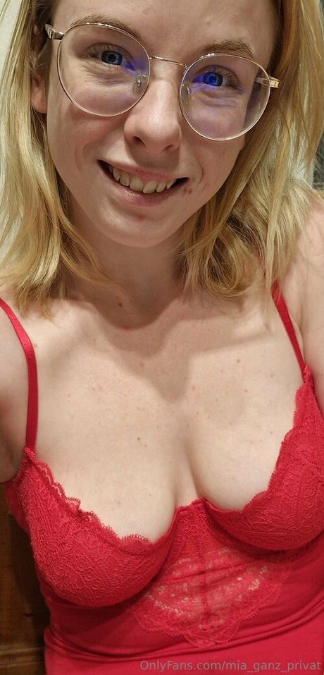 mia ganz privat exklusive nackte archiv