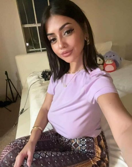 evelyn luxe model hd archiv