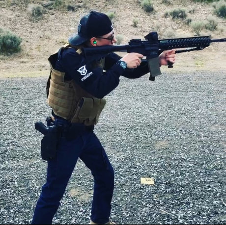 Guns and Ammo heiße schöne bilder