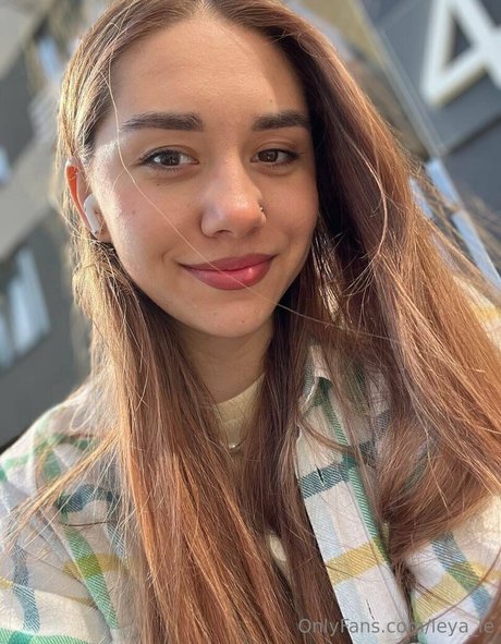 leya le erwachsene schöne galerien