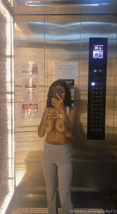 dünne frau nur fans nackt kostenlose bild