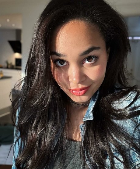 Melissa Bonny erwachsene pornographische galerie