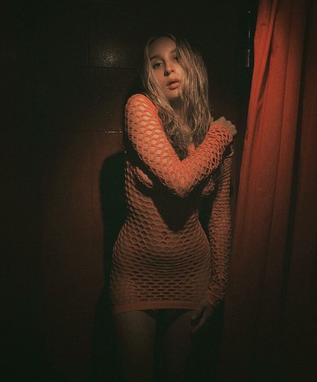 Arina Klinton erwachsene akt galerien