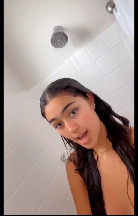 Kylin Milan pornostar hübsche galerien